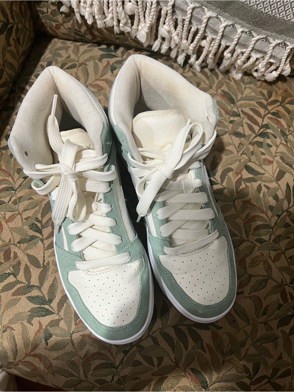 Puma Women's High-Top Sneakers in Mint and White